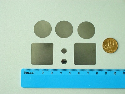 Окна вакуум-плотные из радиационнопрозрачной бериллиевой фольги с защитным покрытием